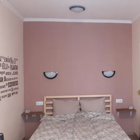 Sunshine Apartman Apartment Erlau